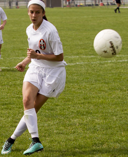 041815-soccer-04